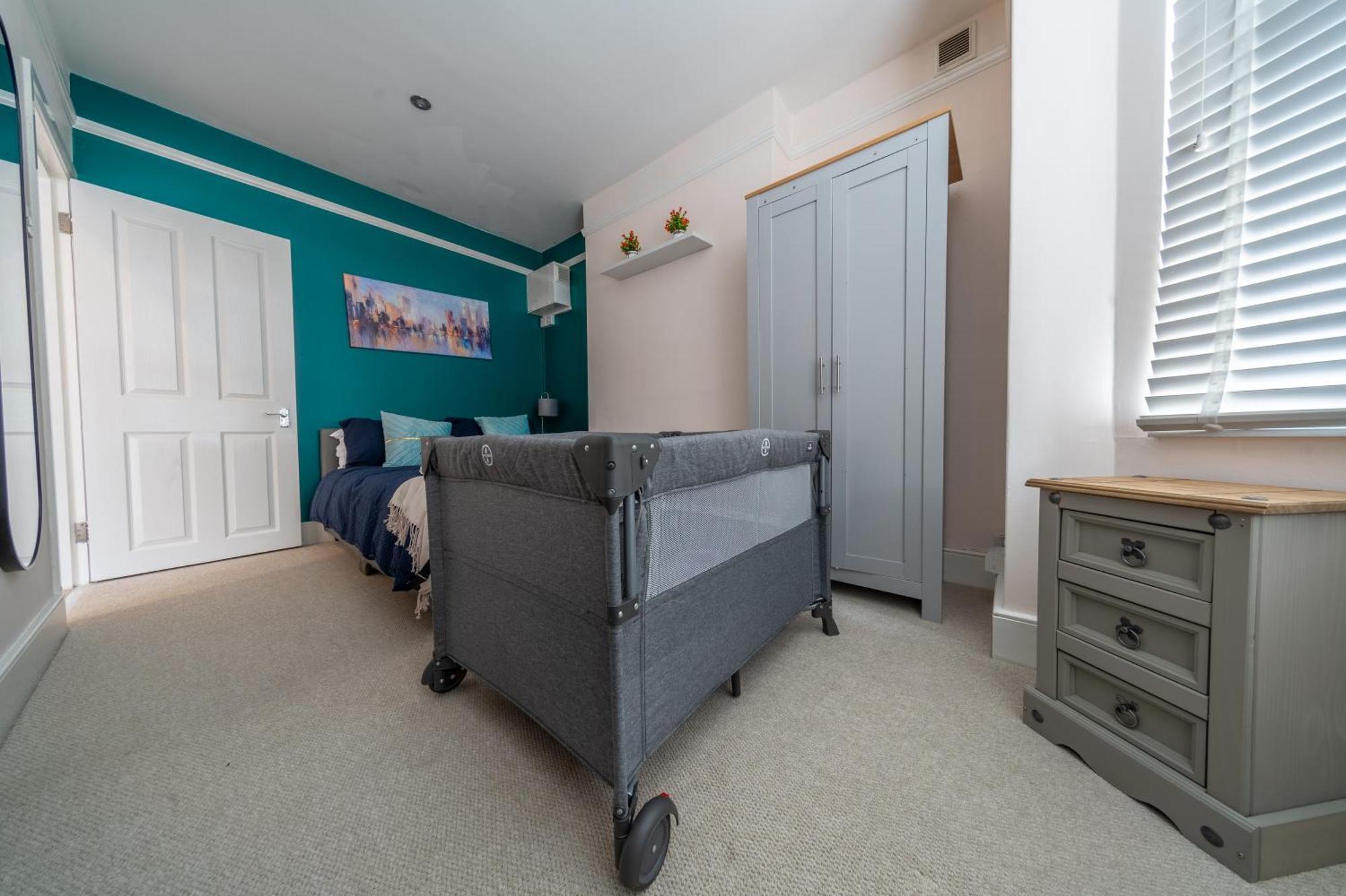 Beautiful 2 Bedroom With Private Garden In Wimbledon - Minutes From Central Лондон Екстер'єр фото